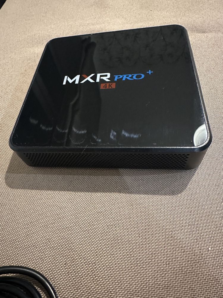 MXR pro dekoder 4k przystawka do telewizora android