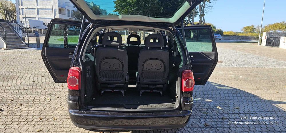 VW Sharan 1.9 TDI 115cv 2006 – 7 Lugares – Muito Fiável – 280.000 km