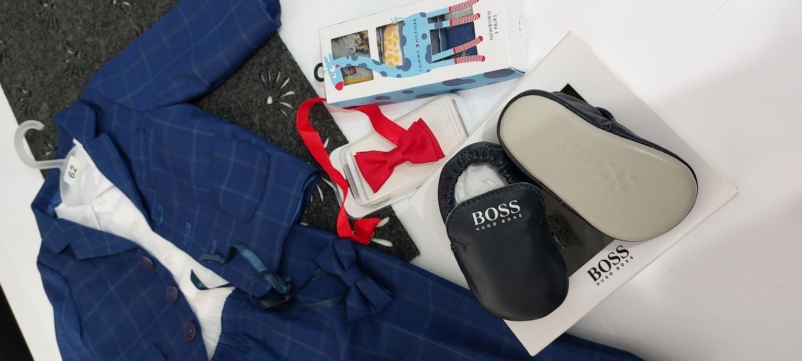 Buty niechodki Hugo  Boss , garnitur do chrztu r62