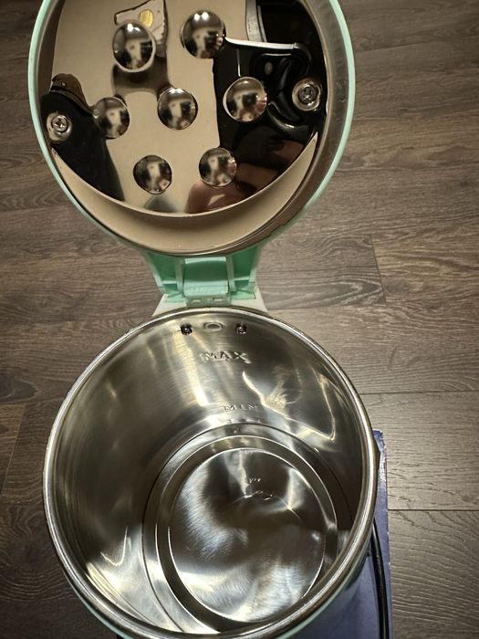 Чайник електричний Aurora AU3408