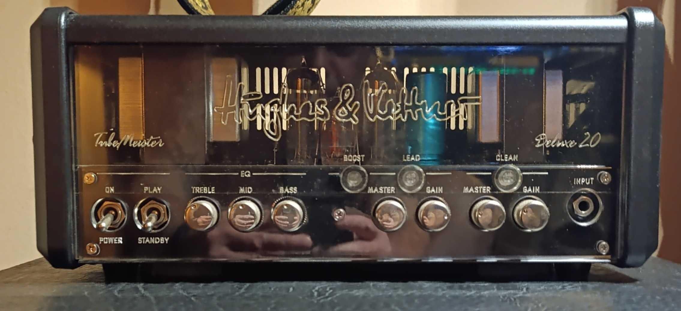 Hughes & Kettner TubeMeister Deluxe 20; Fender Rumble 25 watts