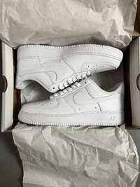 nowe，nieużywane białe buty ,Nike Air Force 1 One All  41