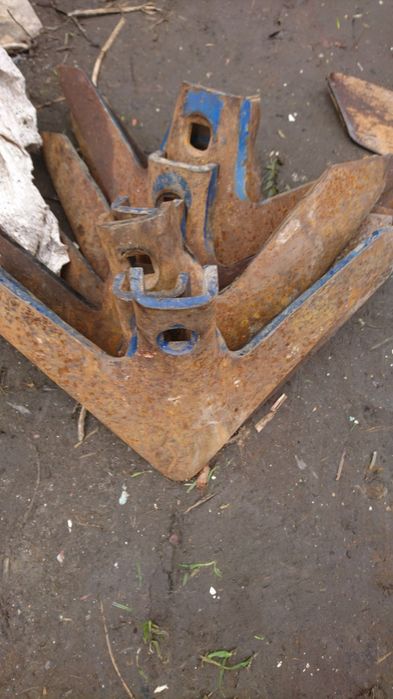 Лапи, стрілки та стійки  для культиватора