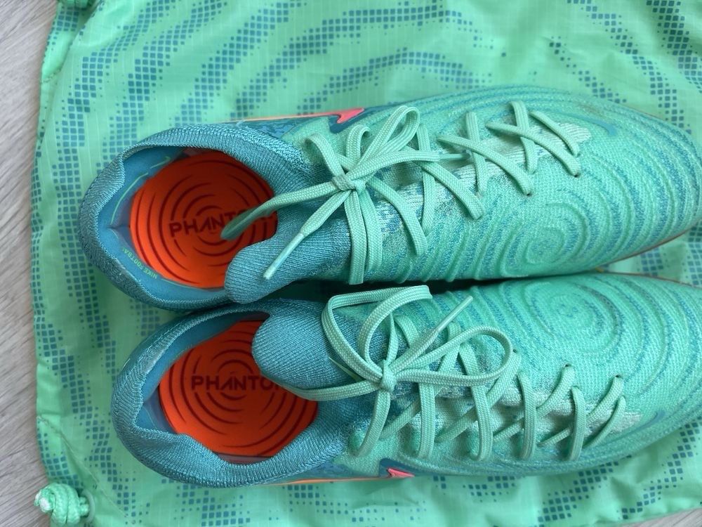 Бутсы Nike Phantome