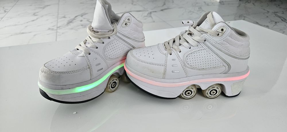 Ролики кросівки з підсвіткою