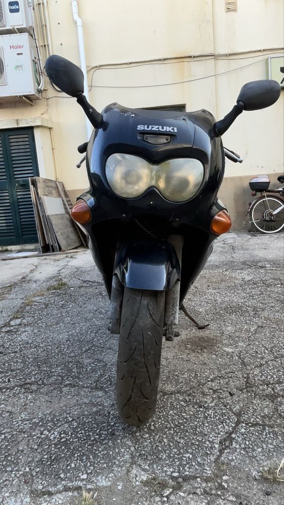 kawasaky 600 ninja, suzuki GSX-R 750