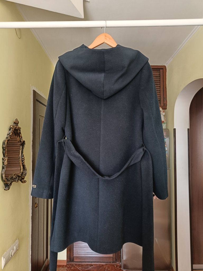 Продам не дорого кашемировое пальто