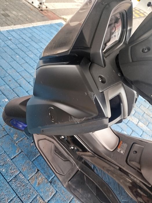 Nmax 2025 10 mil km