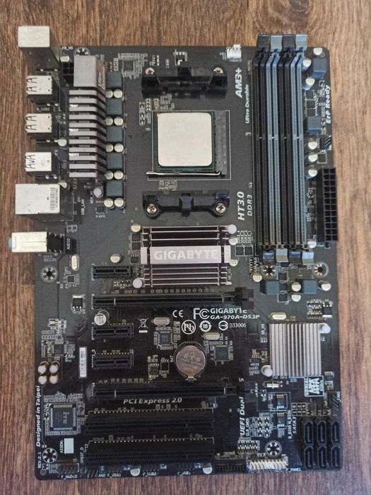 Материнская плата AM3+ GIGABYTE 970a с проц. phenom2 и 4гб ОЗУ