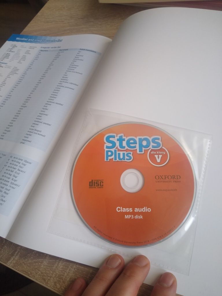 Steps plus 5 książka ucznia + CD