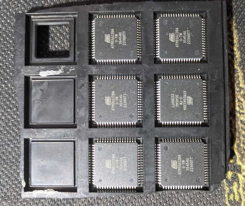 ATmega128A контроллер