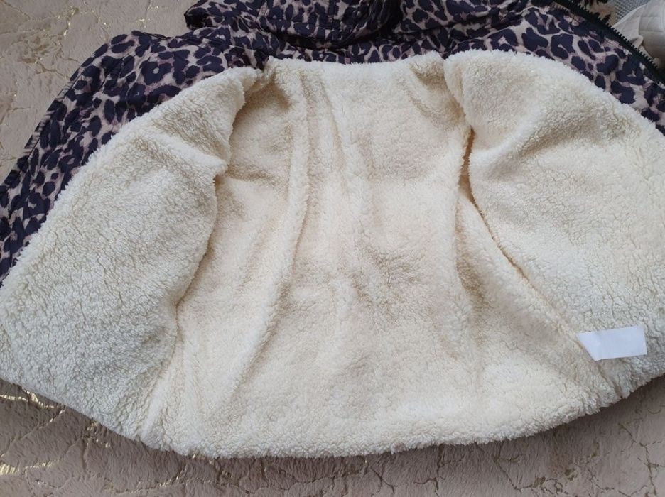 Повністю нова, зимова куртка для дівчинки 4–5 р. Леопардовий принт