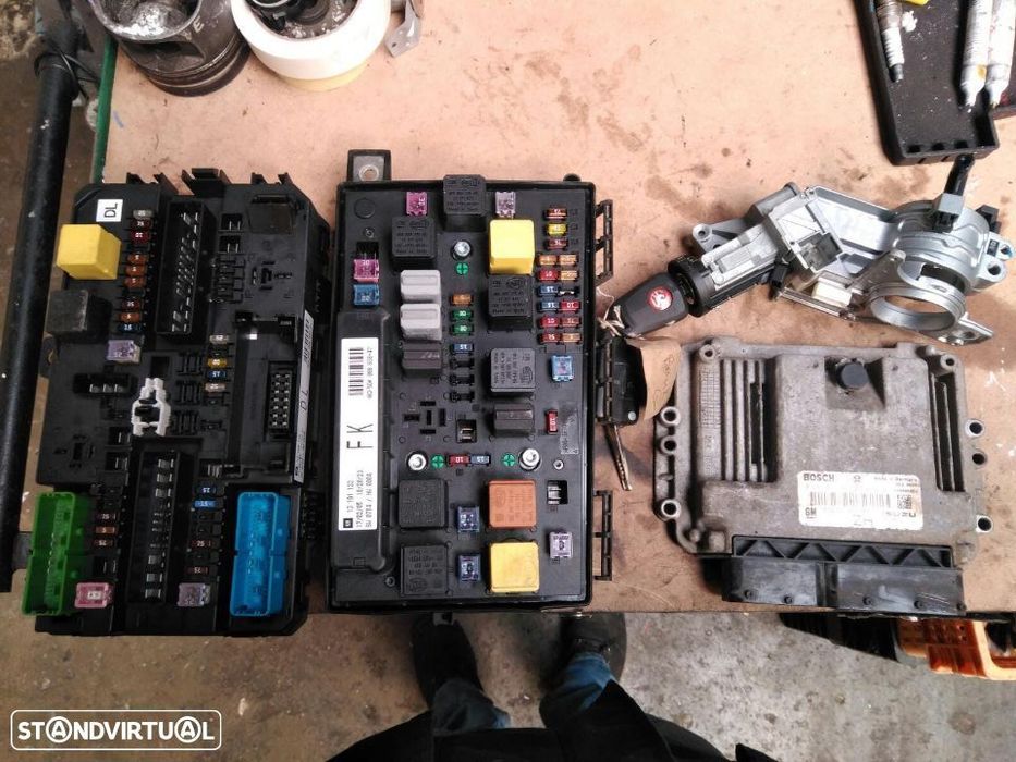 OPEL ASTRA H CONJUNTO CENTRALINA