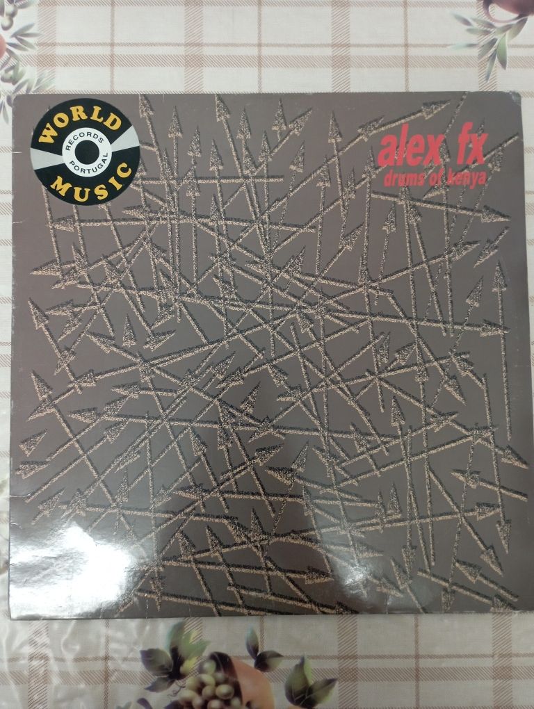 Disco Vinil -Alex FX -Drums of Kenya