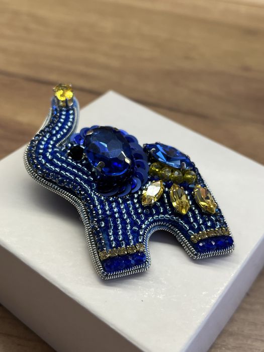 Брошка, прикраса, виріб з бісеру, біжутерія, українська символіка