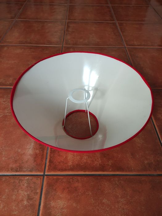 Abajur vermelho para candeeiro