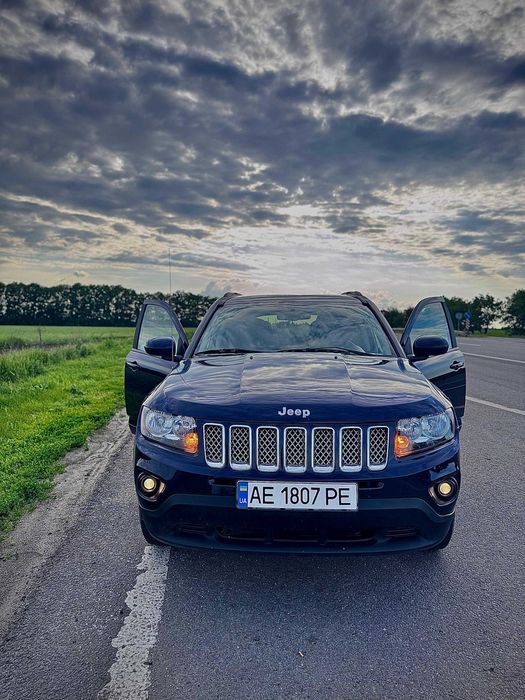 Автомобіль jeep compass 2016 року