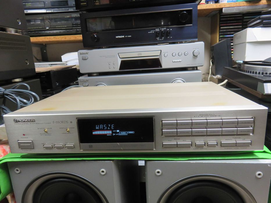 Tuner Pioneer F-550RDS