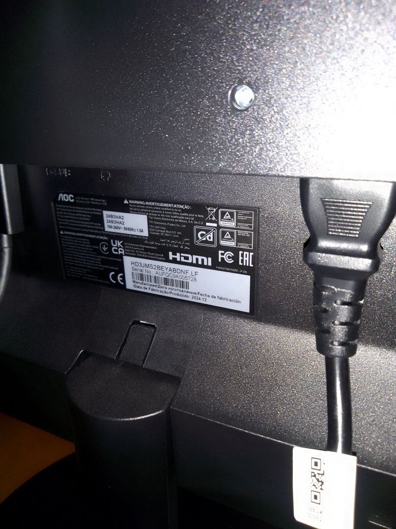 Monitor AOC semi novo (60.5cm) (1920x1080)