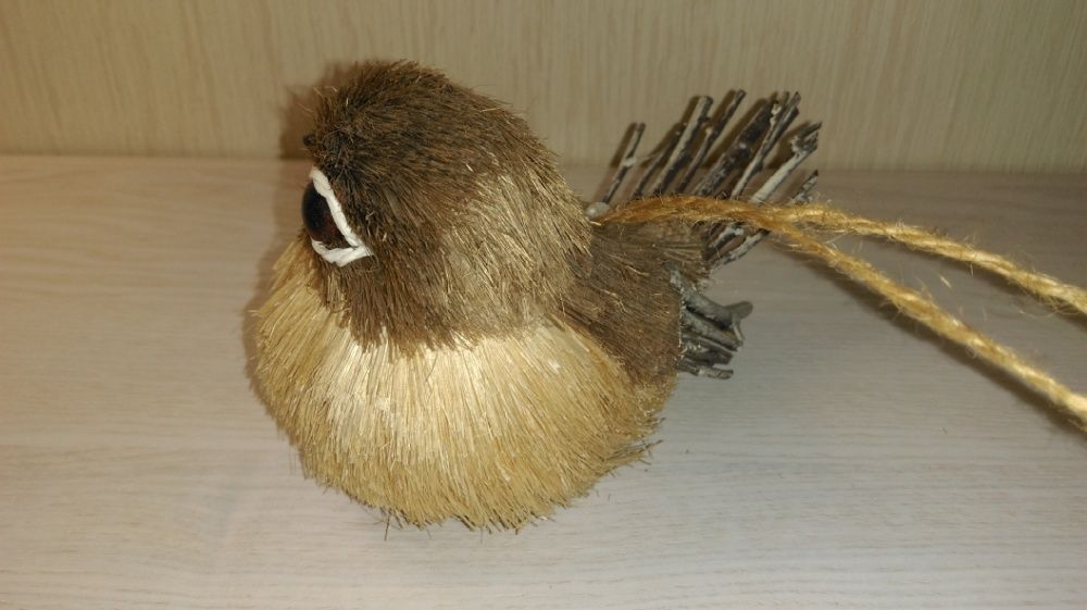 Реалистичная игрушка птичка воробей воробушек.Штучная работа.
