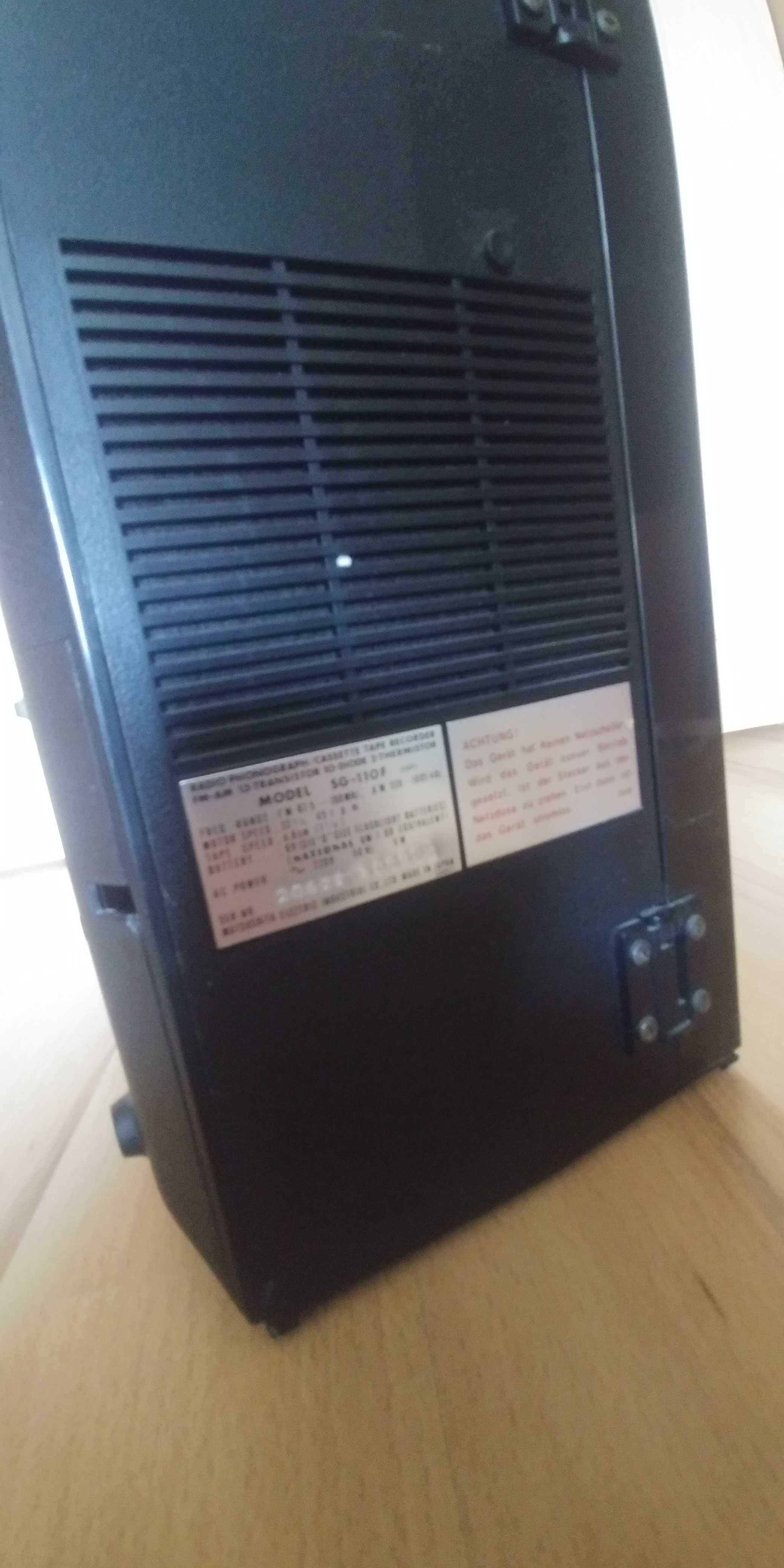 National Panasonic SG-110F t radio magnerofon Vintage