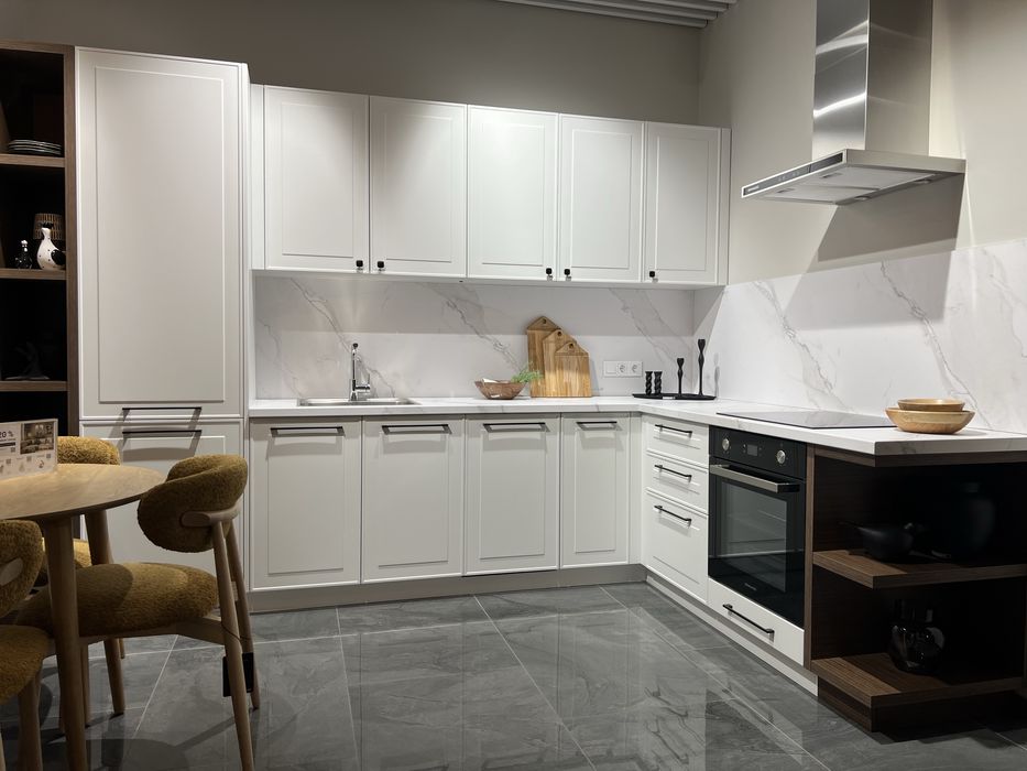 Кухні на замовлення