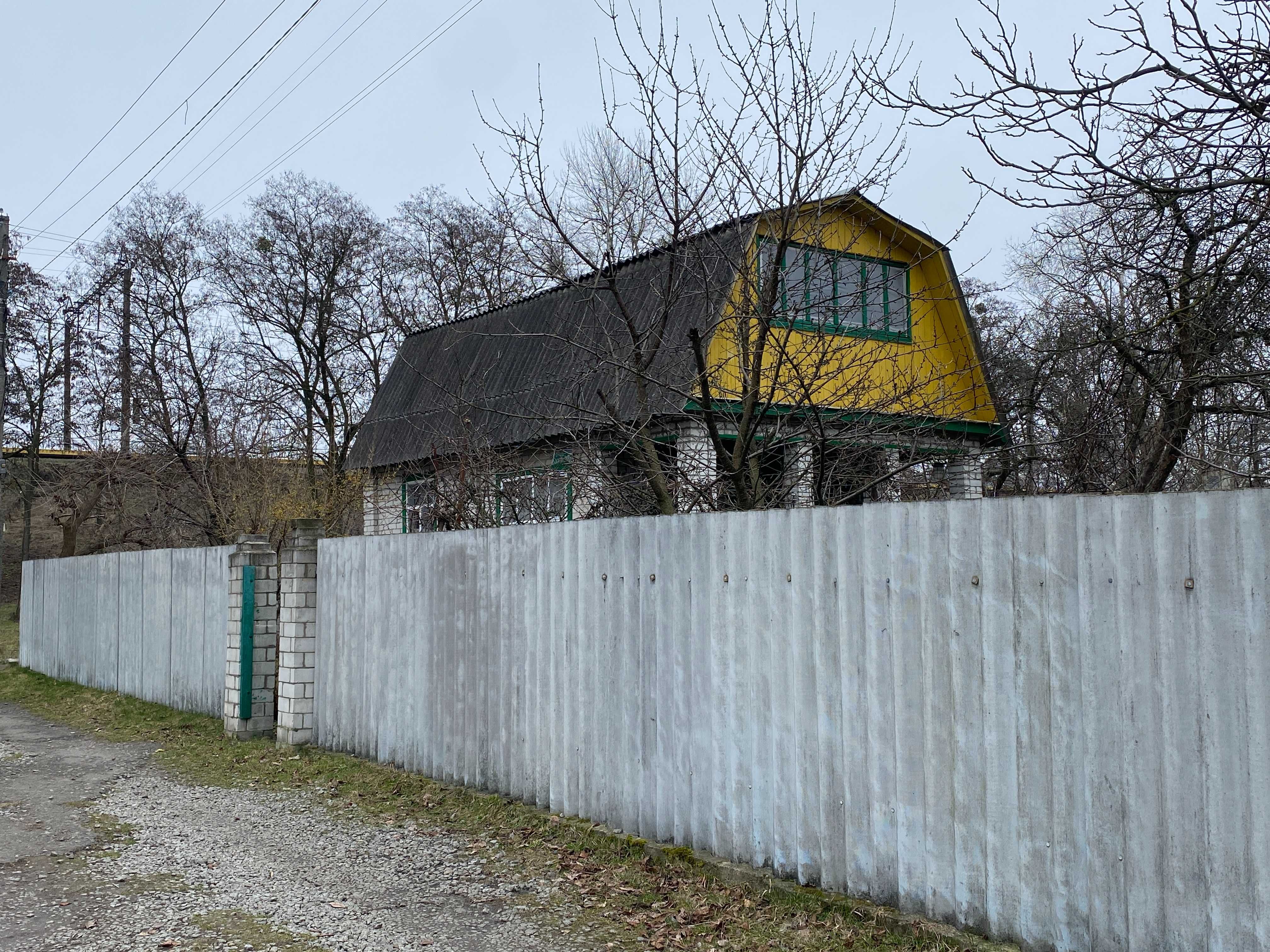 Продаж земельної ділянки з будинком на Русанівських садах, вул. Садова