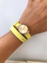Relógio senhora SWATCH c 3 braceletes