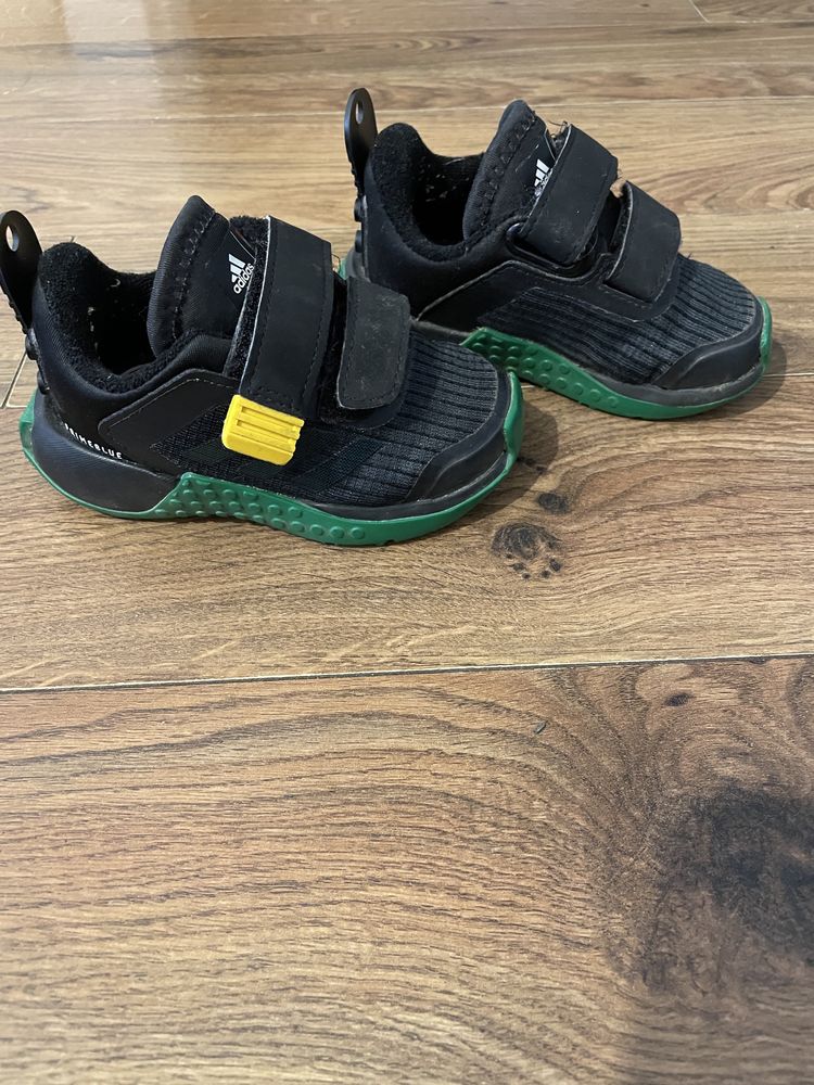 Buciki chłopięce Adidas Lego roz. 20