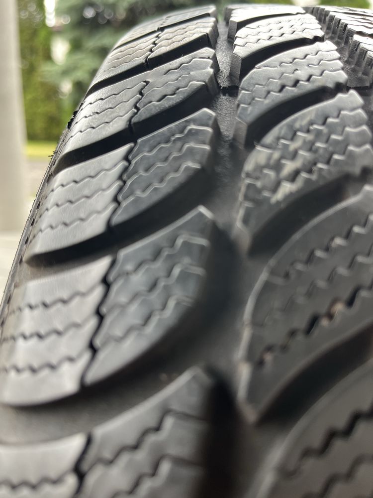 Zimowe Debica 185/60 r15 jak nowe