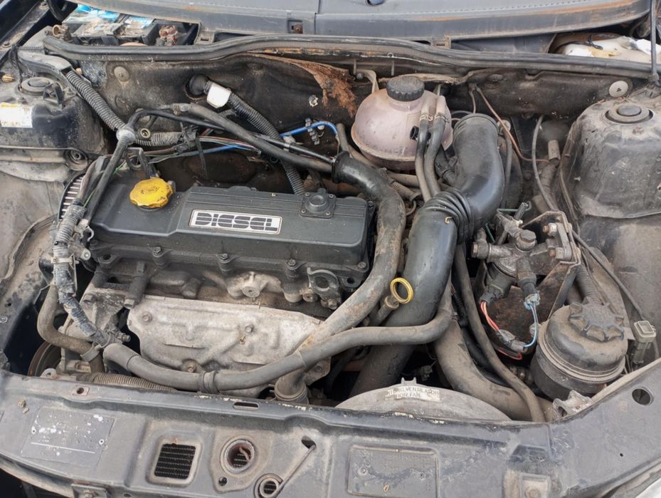 Opel Corsa 1.5 gasóleo ano 2000 so peças