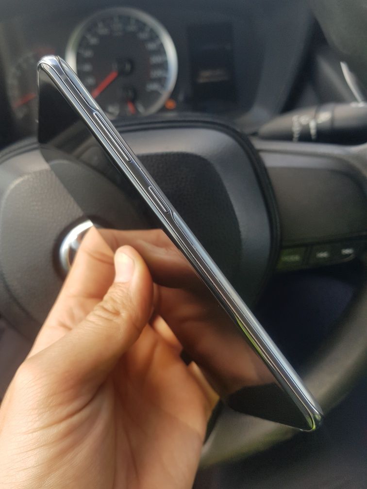 Samsung S20 5G хороший стан