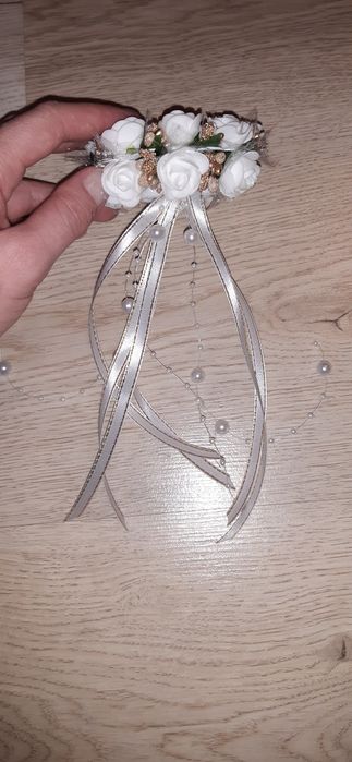 Ozdoba świecy na okapniku