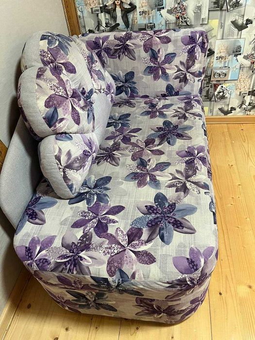 Дитячий диван б/у