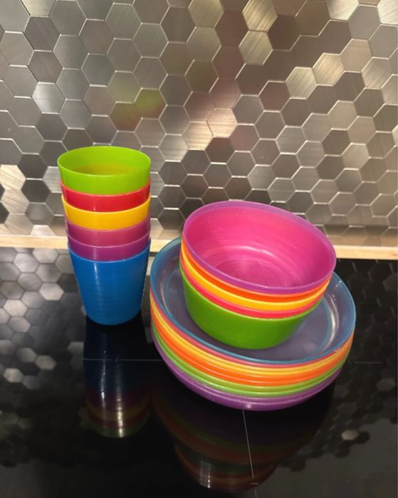 Zestaw takerze miski kubki ikea