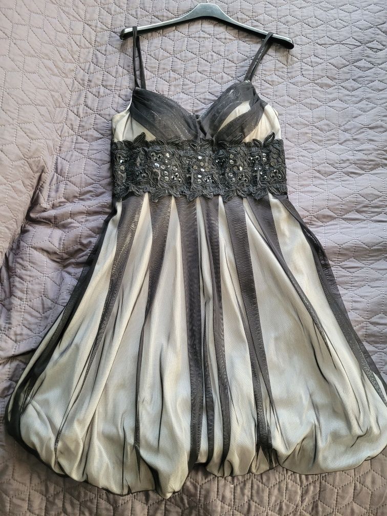 Czarno-biala sukienka