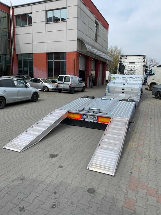 Wynajem naczepa laweta niskopodwoziowa ciężarowa tir