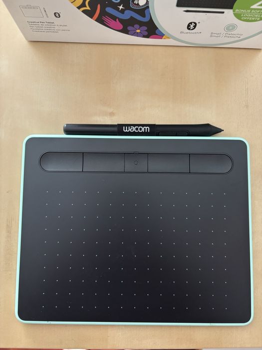 Mesa Digitalizadora WACOM Intuos CTL4100K S com bluetooth
