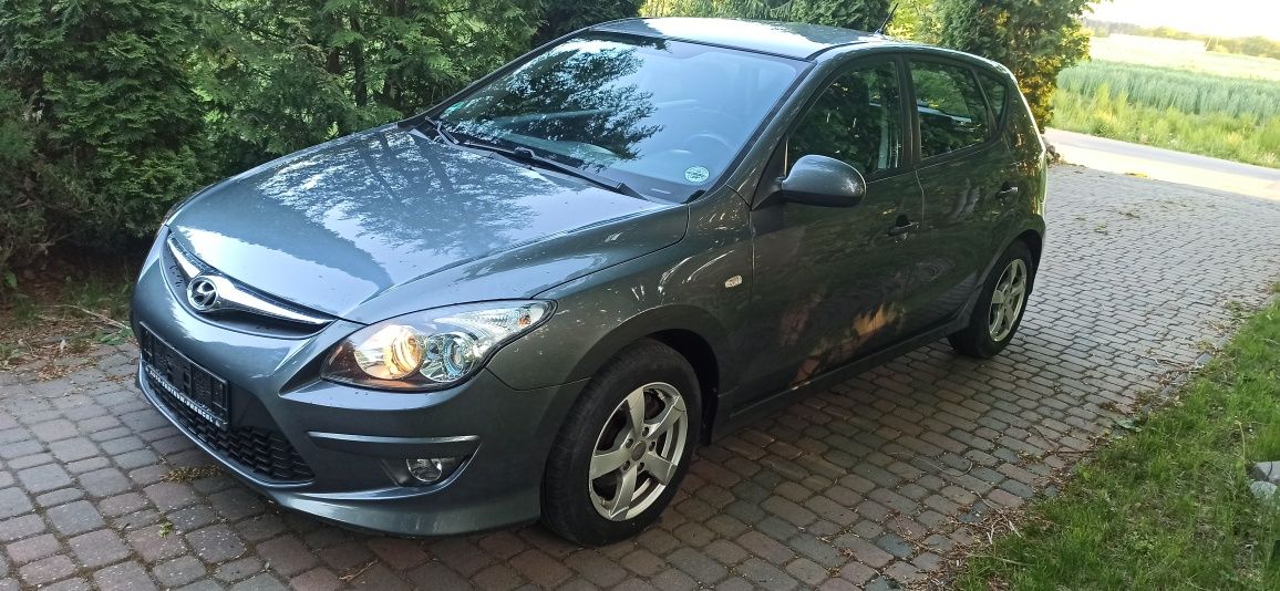 Hyundai i30 1.6 cri sprowadzony