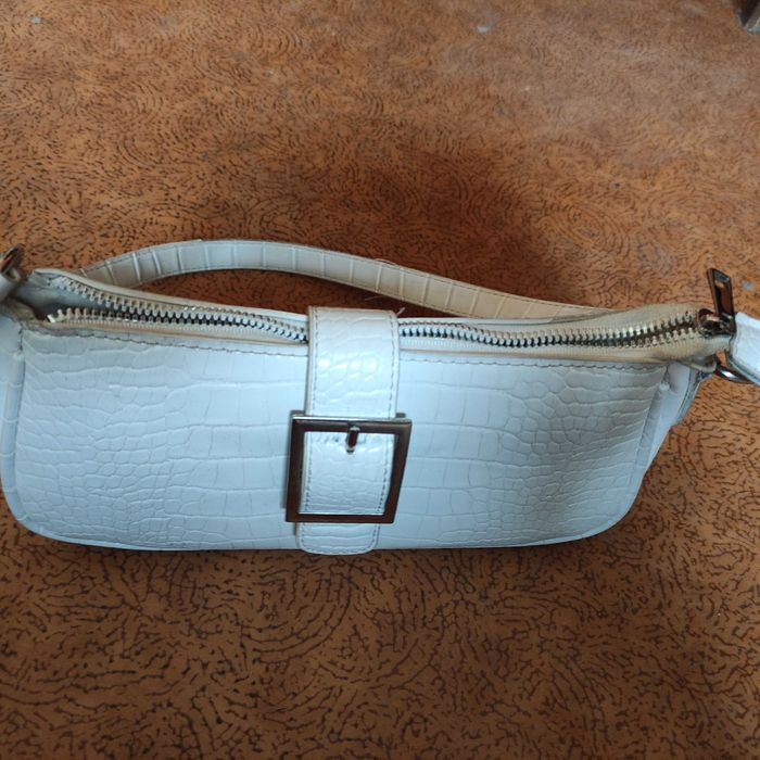 Сумка с пряжкой Sinsay