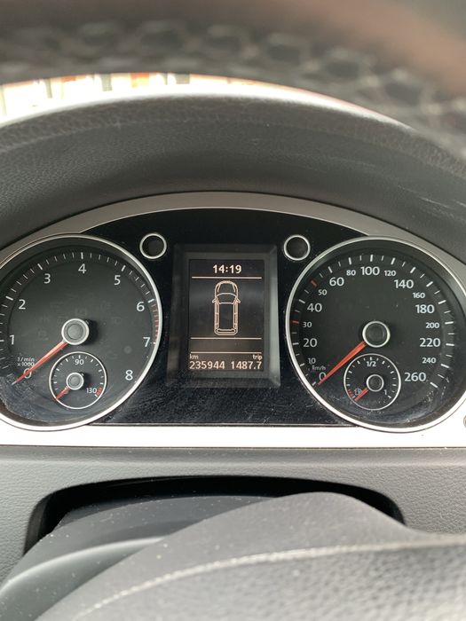 Автомобіль свіжо пригнаний в гарному стані пасат б6 2010рік