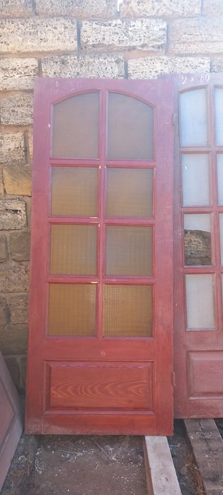 Дерев'яні двері кімнатні