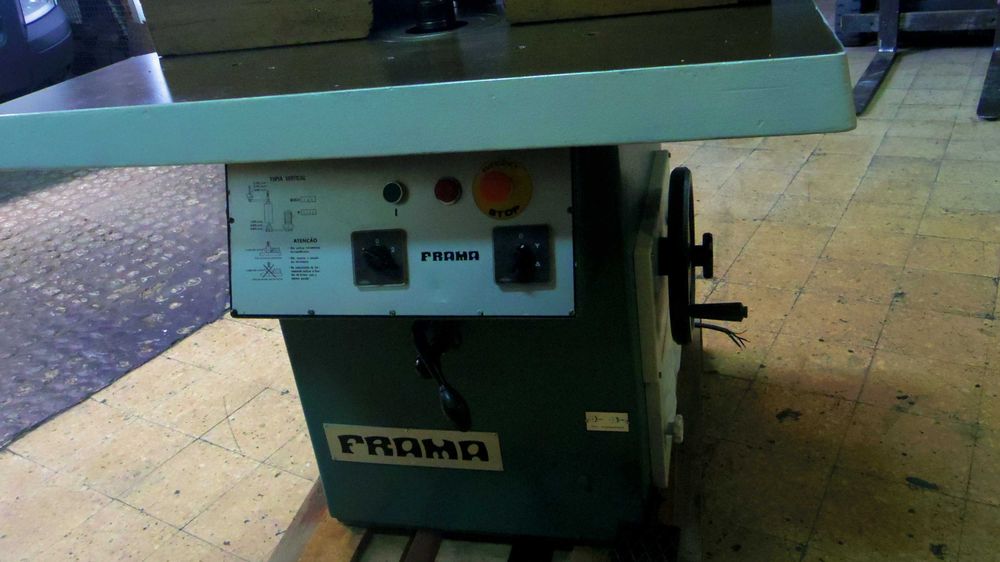 Tupia Frama TV5 - carpintaria