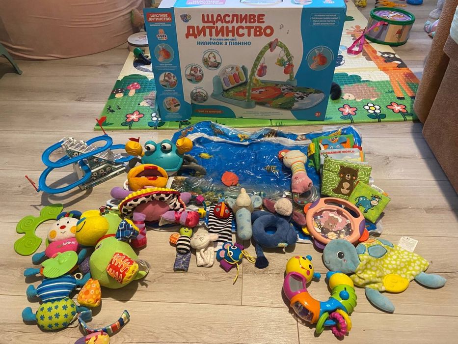 Набір іграшок для найменших