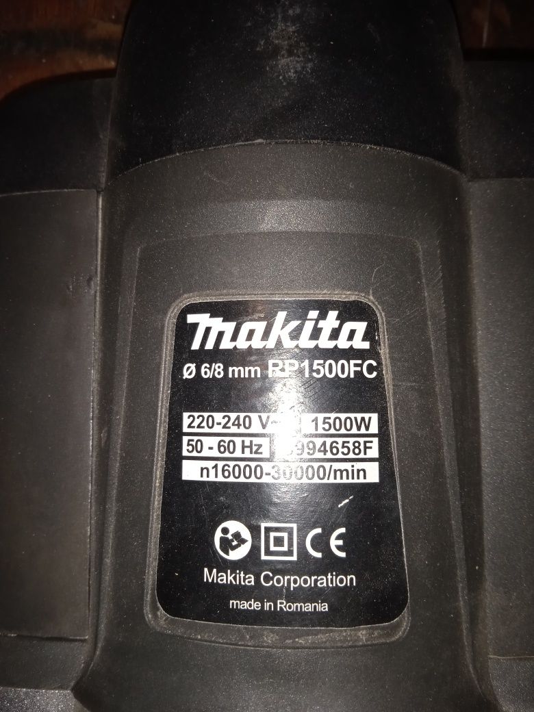 Фрезер по дереву Makita 1500Вт