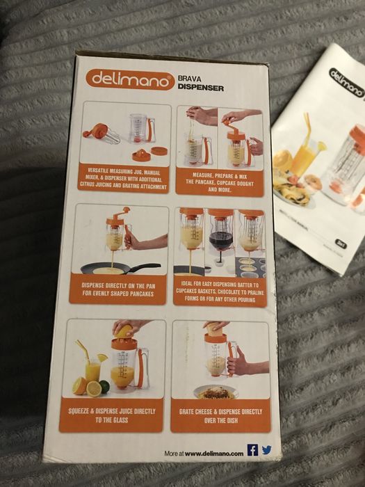 Ручний міксер-дозатор.