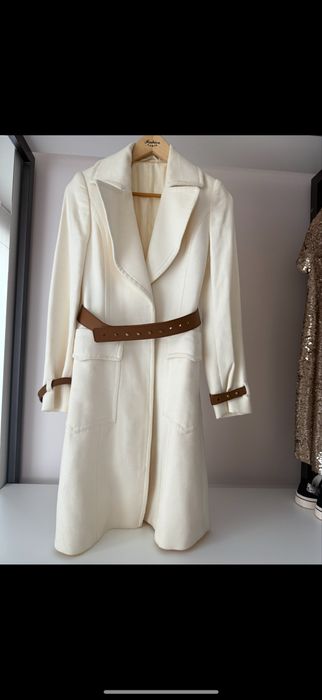 Продам пальто Mango