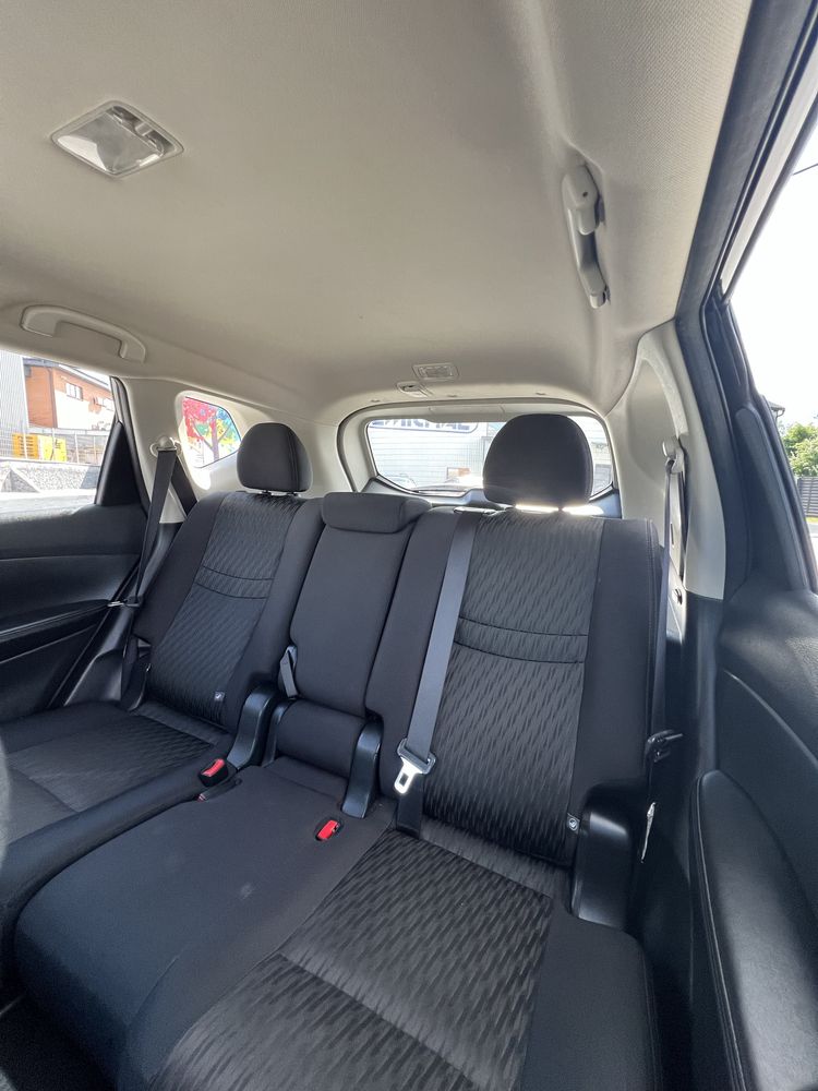 Продам Nissan Rogue SV