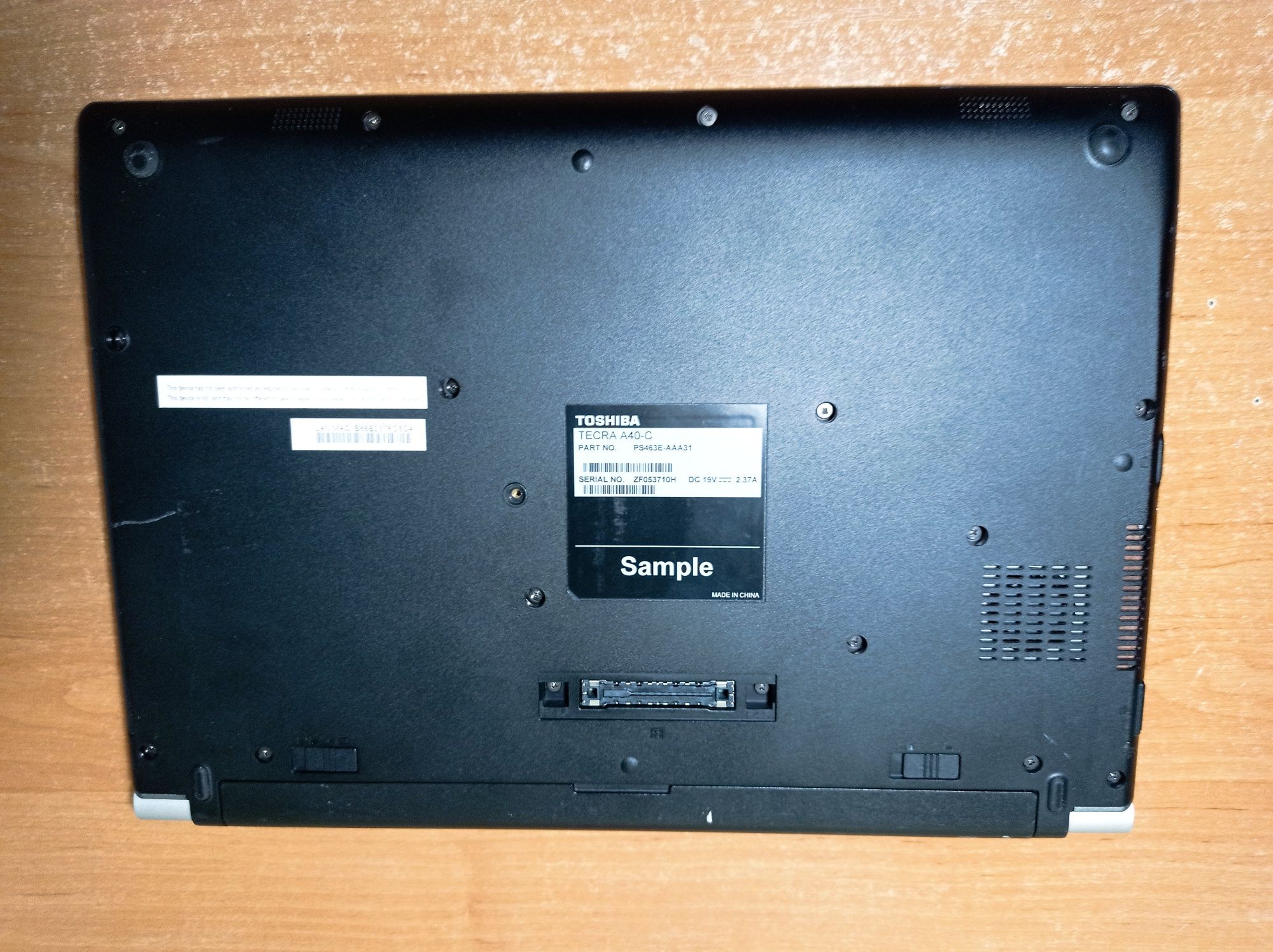Toshiba tecra A40-C/Full HD/ i5-6200u/8 Gb DDR3/HDD 500GB