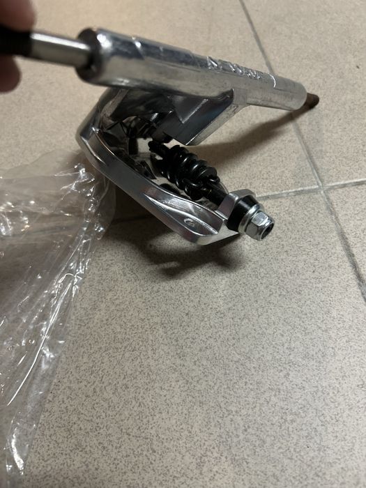 Truck skate (surf skate)